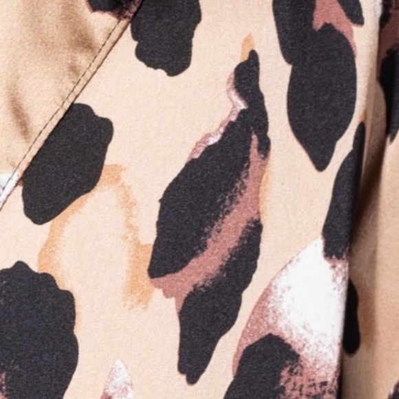 LEOPARD PRINT FRONT WRAP BODYSUIT - Picture 5 of 8